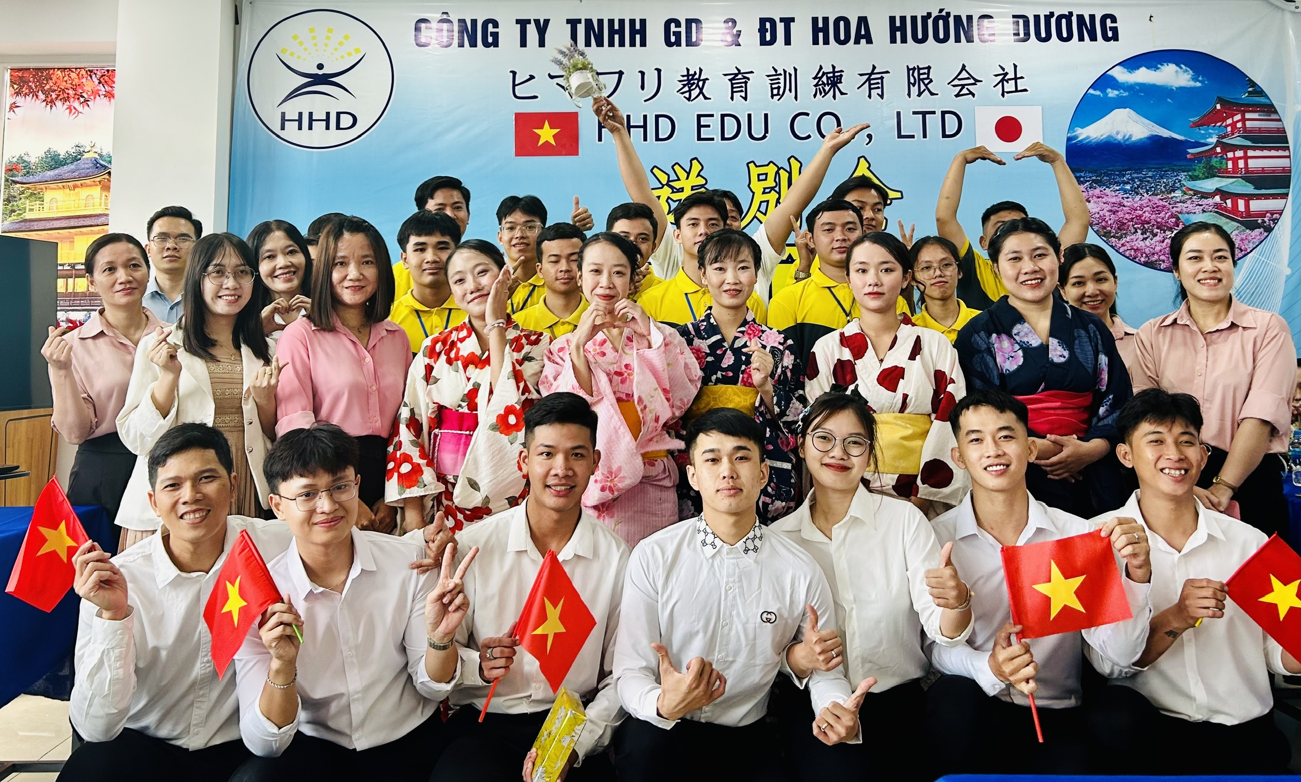 Le tuyen the xuat canh Nhat Ban